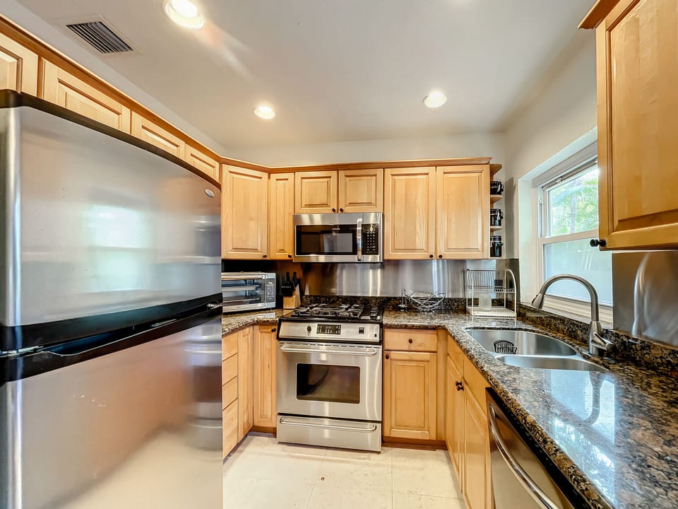 Full-size and well appointed kitchen