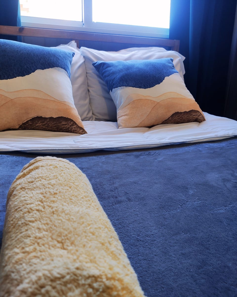 Double Room | WiFi (free), individually decorated, bed sheets
