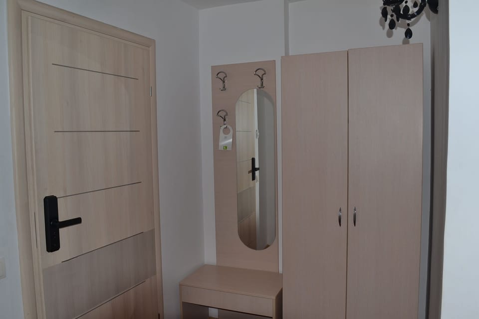 Minibar, desk, laptop workspace, WiFi (free)