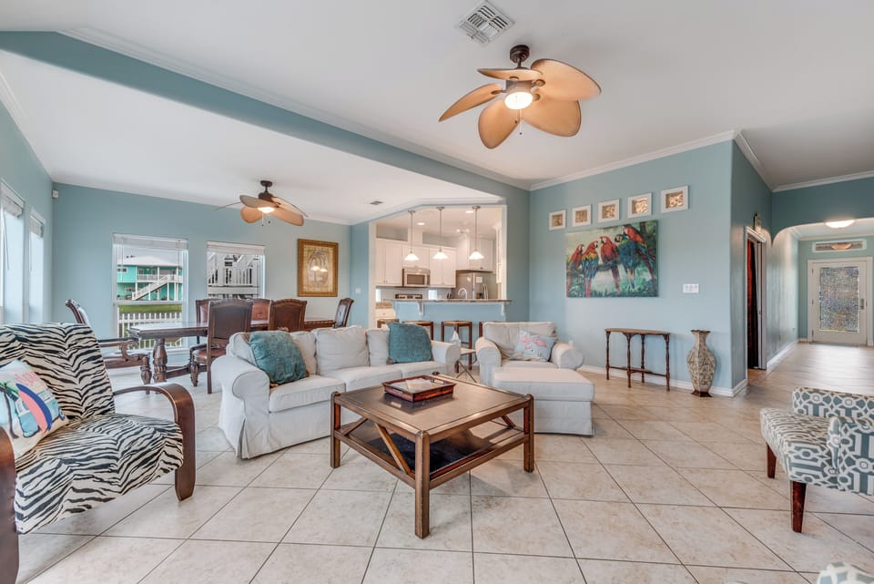 House (4 Bedrooms) | Property amenity