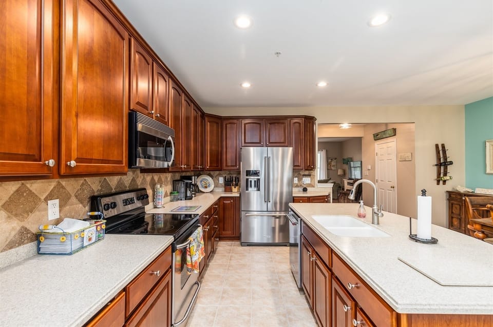 Sunset Island 3 Corner Store Lane Kitchen Area