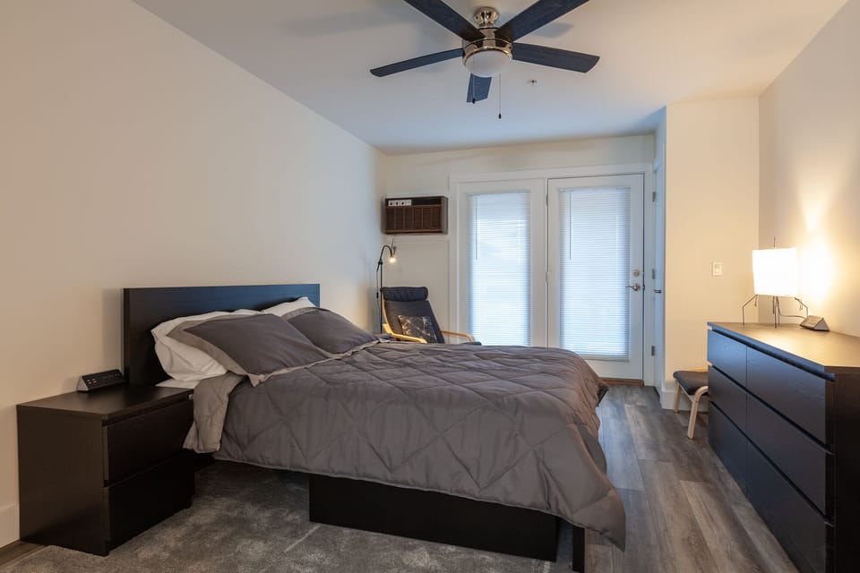 Queen bed