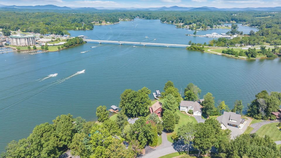 Rent a pontoon, ski boat or jet ski, or dock your own boat while you're here.