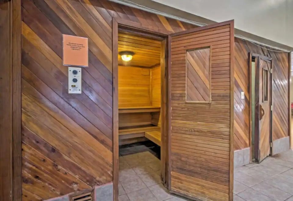 Wet and Dry Sauna