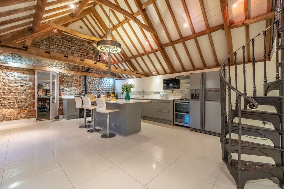 Primrose Farm Barn, Roughton: The bespoke hand-built kitchen