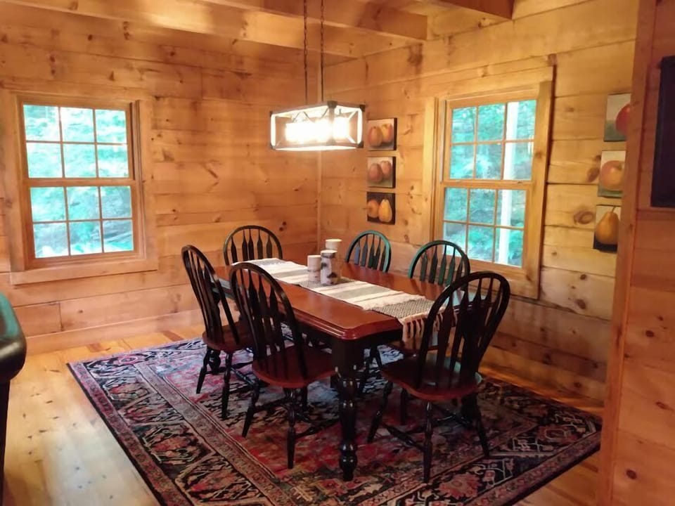Seating for six in the dining area.