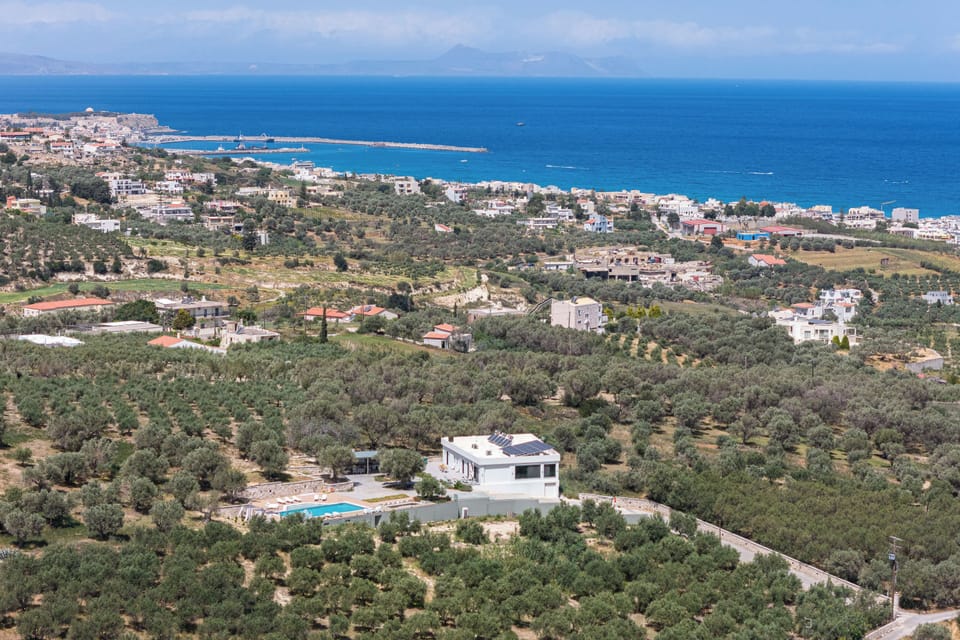 Birds eye capture of Nomadic Villa!