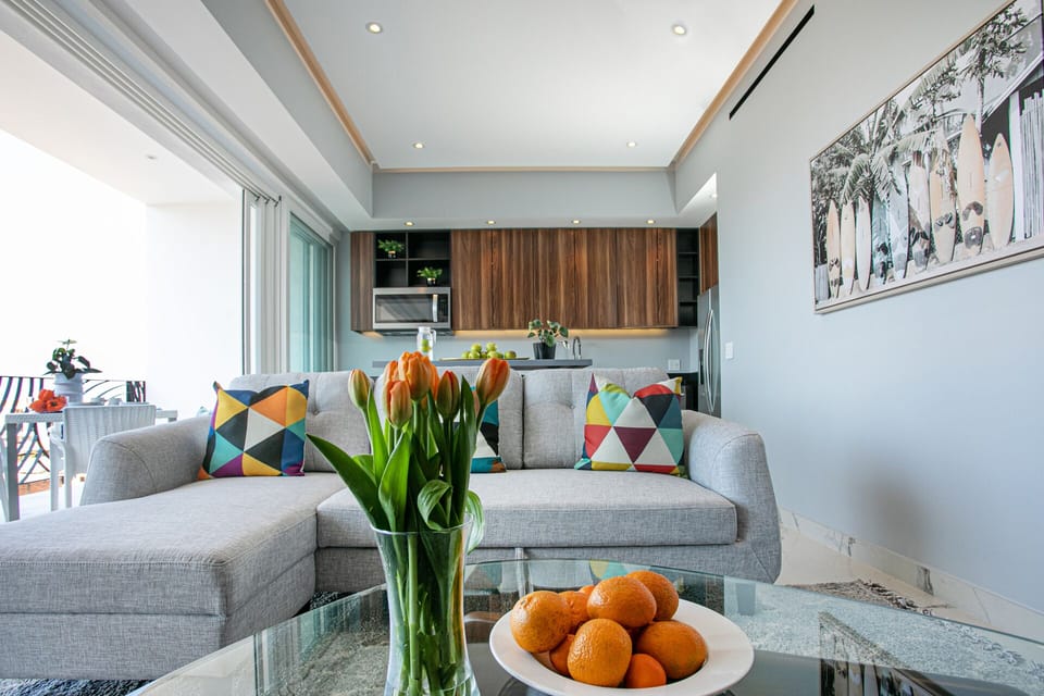 Open floor plan with living and kitchen area