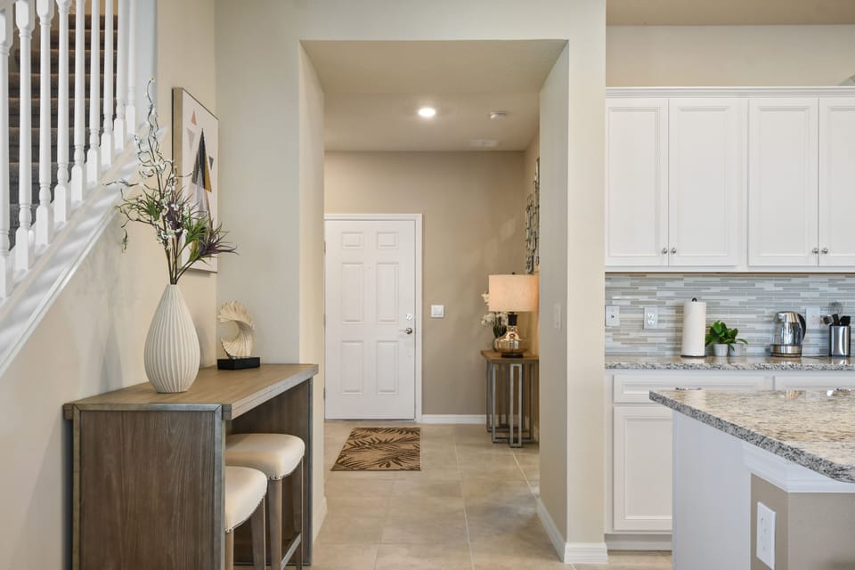 Welcoming Front Entry Way of bsv_villa3741