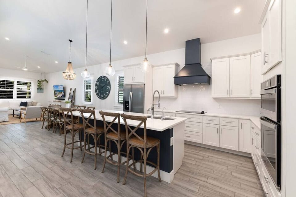 The luxury kitchen stocked with all the cooking and baking essentials!