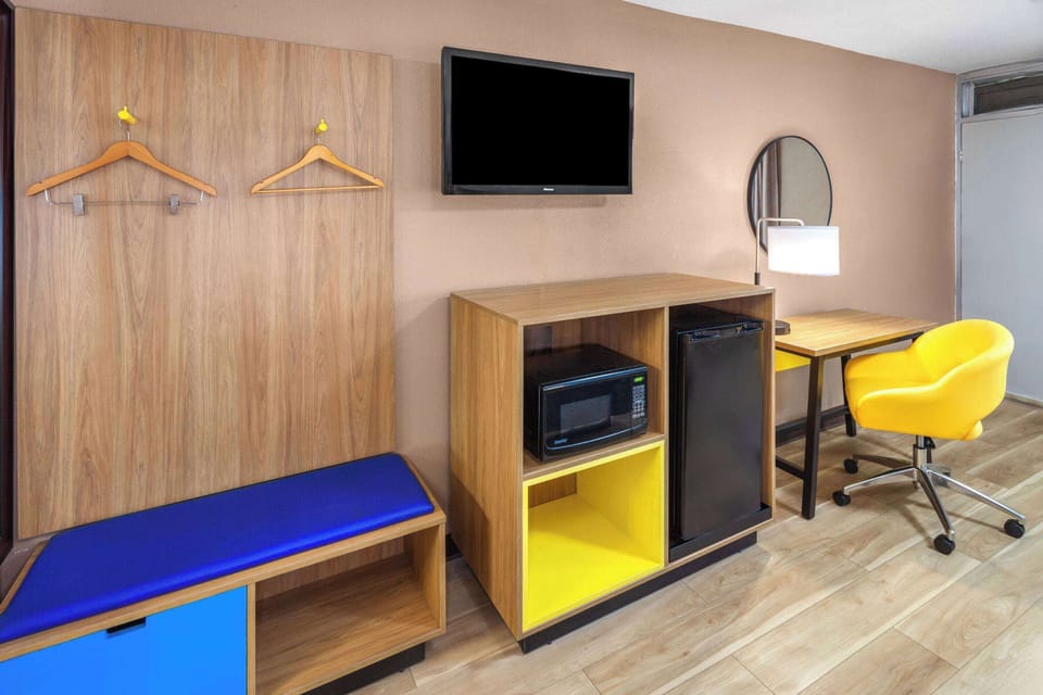 Room amenity