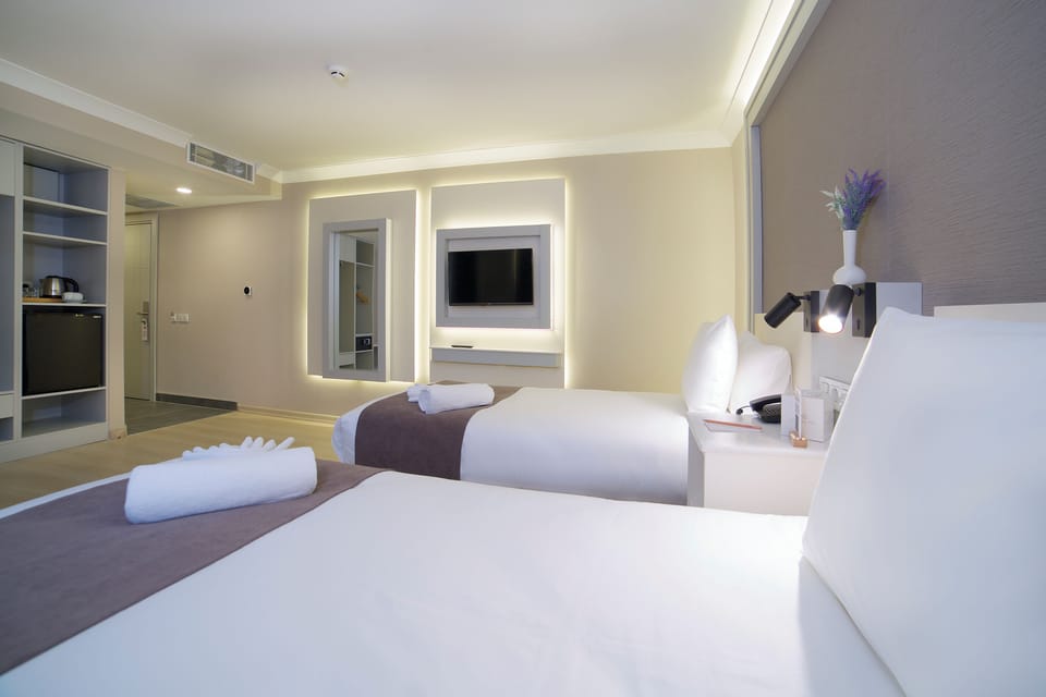 Queen Room with Queen Beds Accessible Room | Frette Italian sheets, premium bedding, minibar, in-room safe