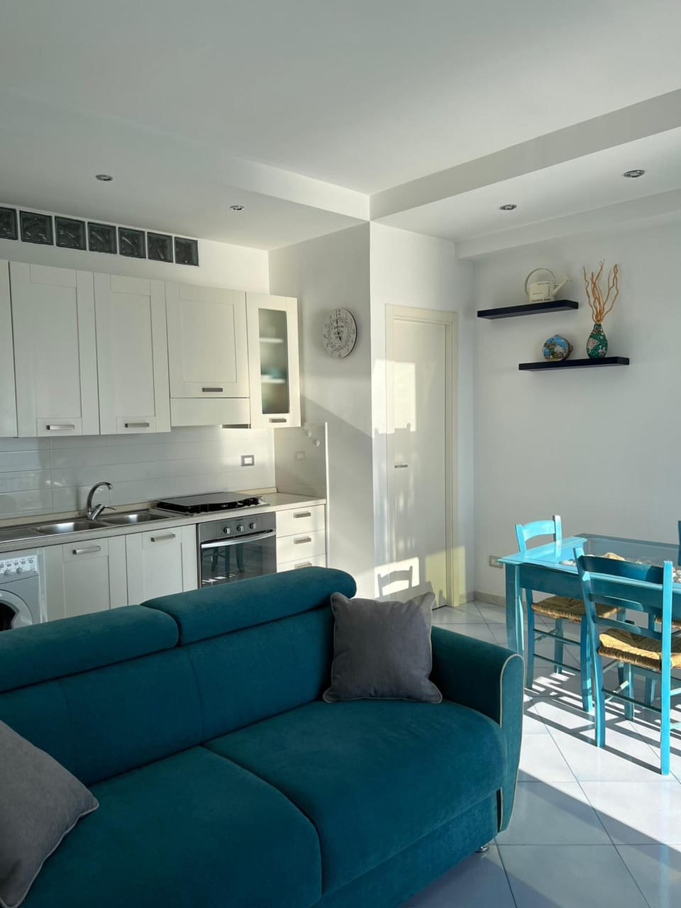 Exclusive Apartment | Private kitchen | Microwave, stovetop, espresso maker, electric kettle