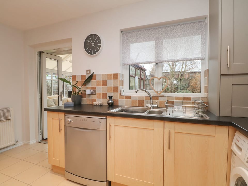 Fridge, dishwasher, electric kettle, toaster