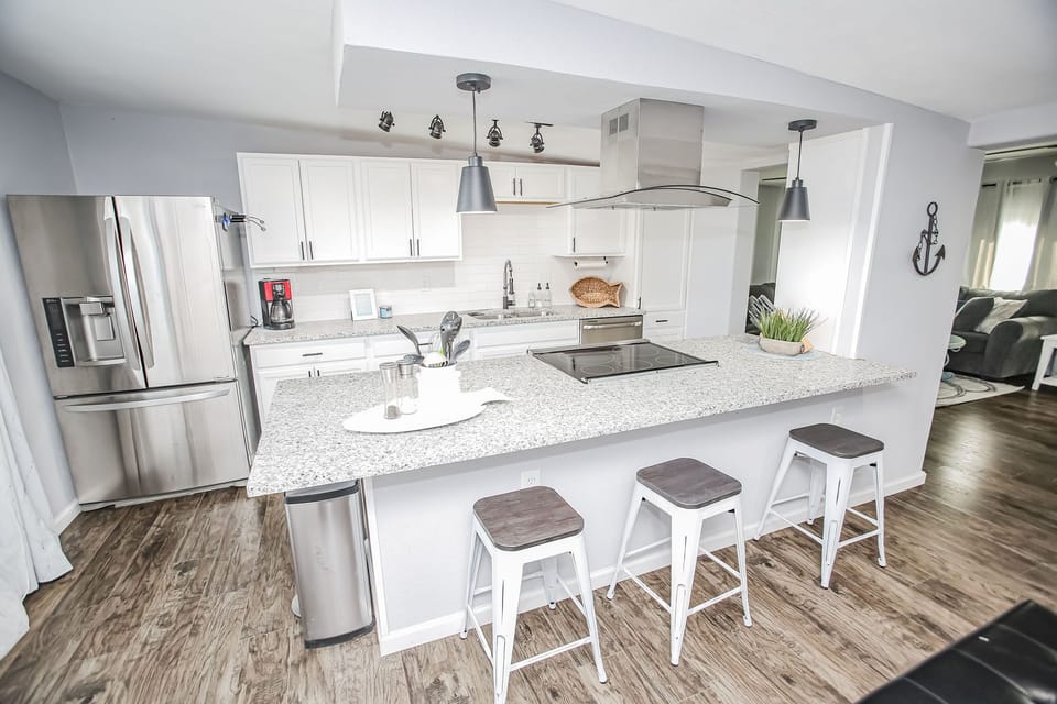 Fully stocked kitchen to make your vacation a breeze!