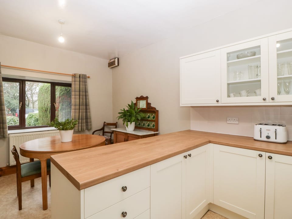 Fridge, dishwasher, electric kettle, toaster