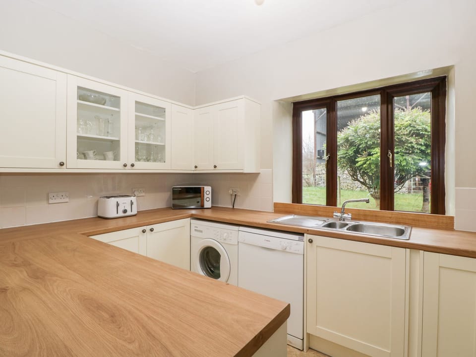 Fridge, dishwasher, electric kettle, toaster