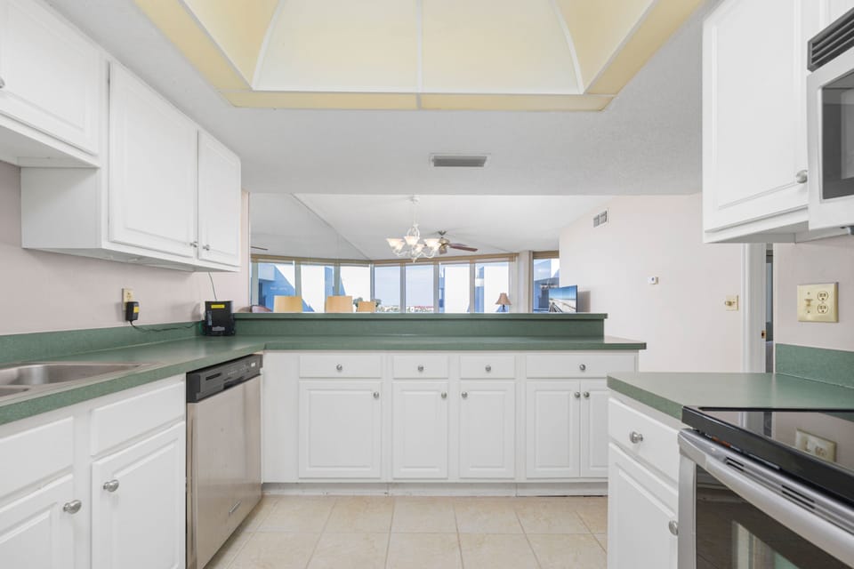 Condo (2 Bedrooms) | Property amenity