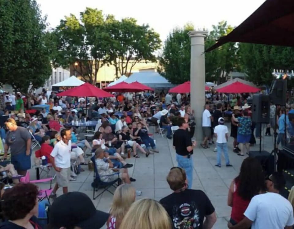 walk to farmers market