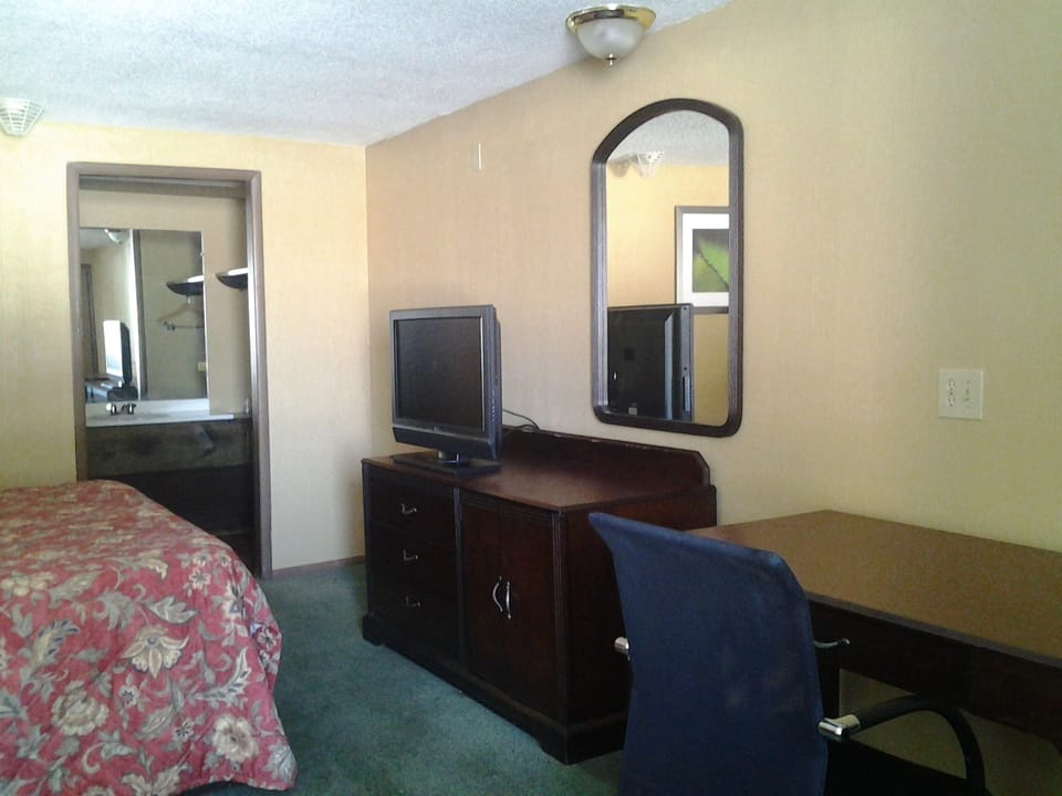 Room, 1 Double Bed | Desk, WiFi (free)