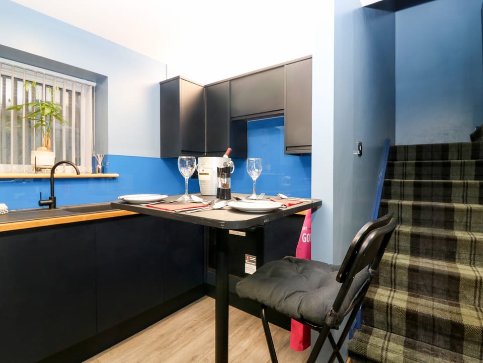 Fridge, dishwasher, electric kettle, toaster
