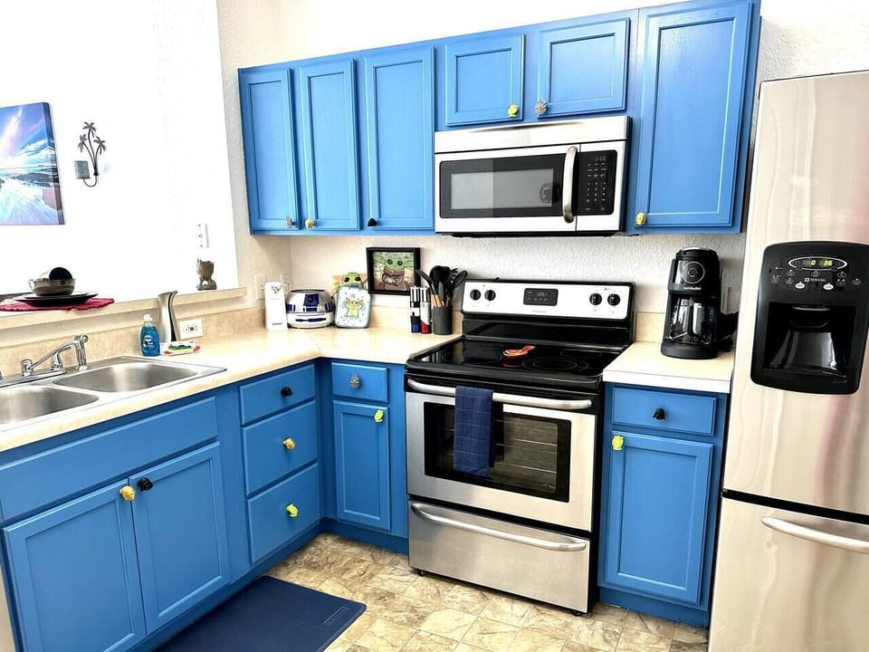 Fully stocked kitchen
