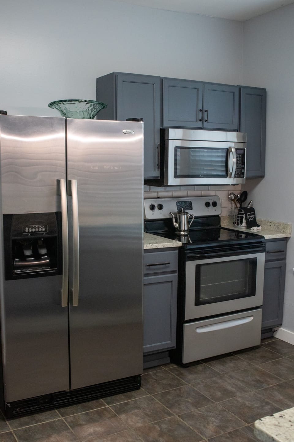 Additional kitchen pictures