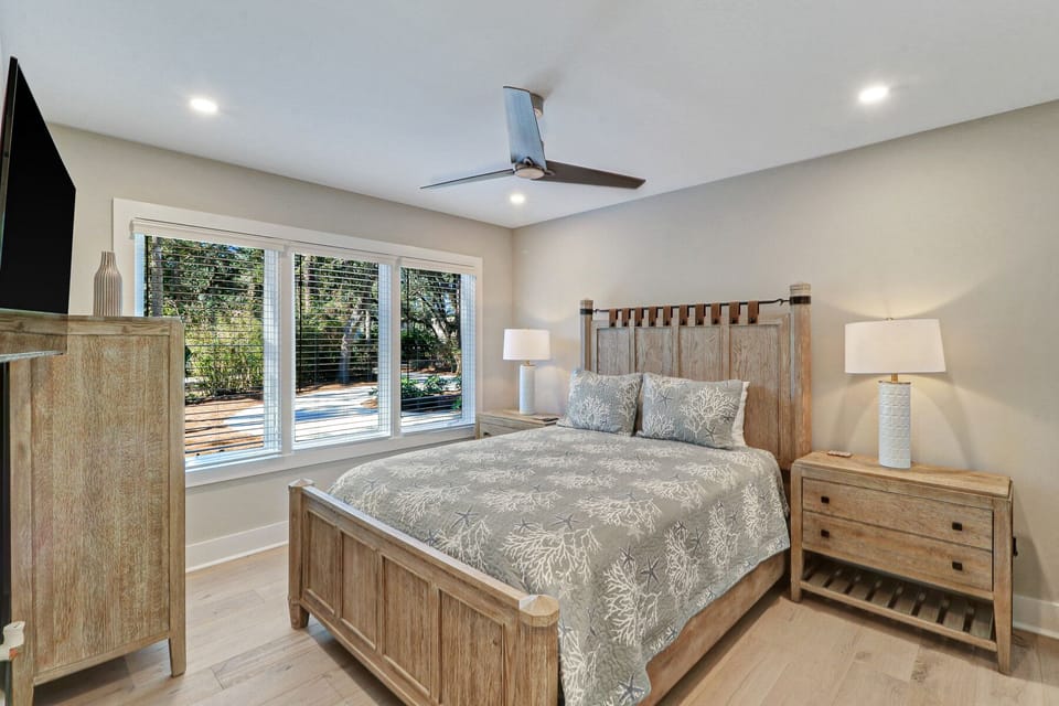 42 Stoney Creek | Bedroom 3 - Queen Bed - 42 Stoney Creek | Bedroom 3 - Queen Bed