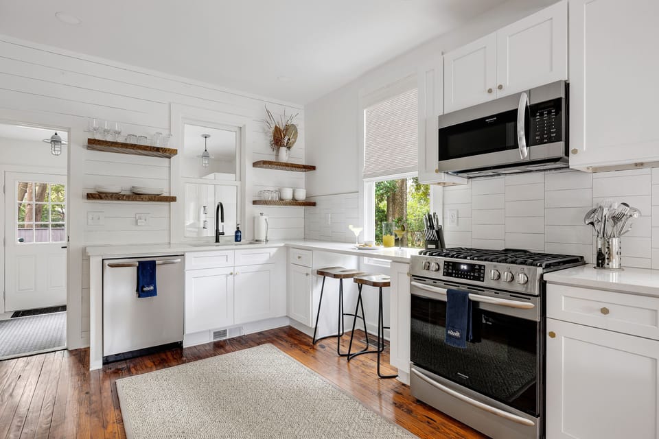 Fully Stocked Kitchen