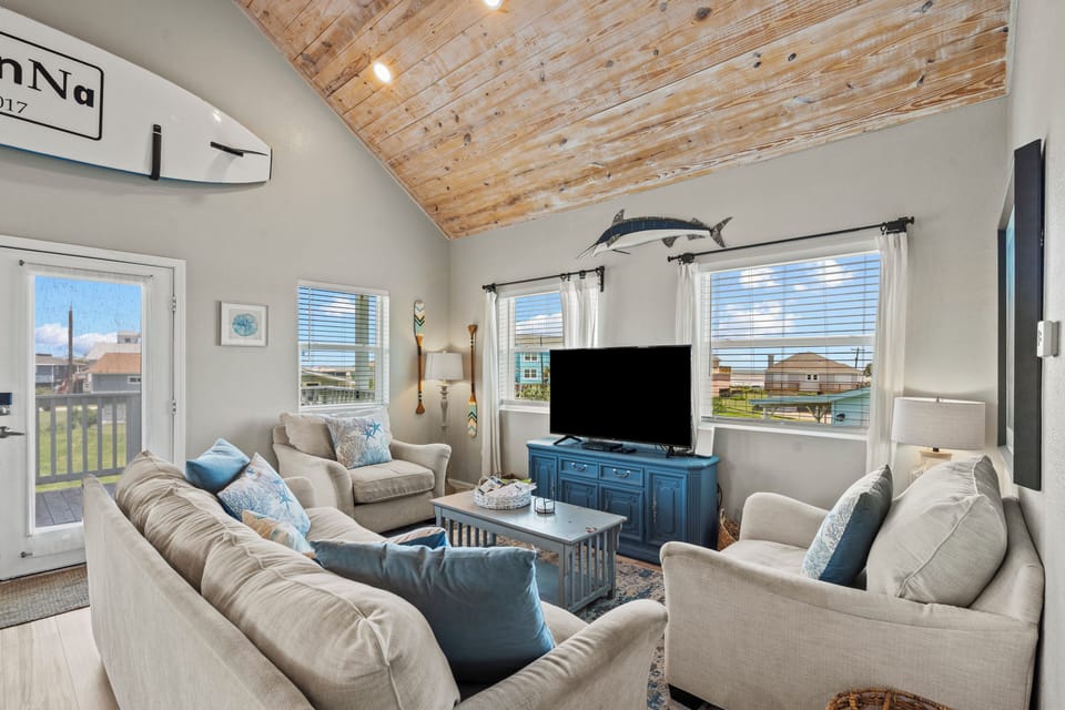 You will feel right at home as soon as you walk in the door!
Full Sleeper Sofa