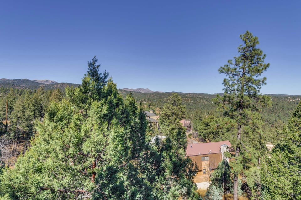 Studio (3 Bedrooms) | Property amenity