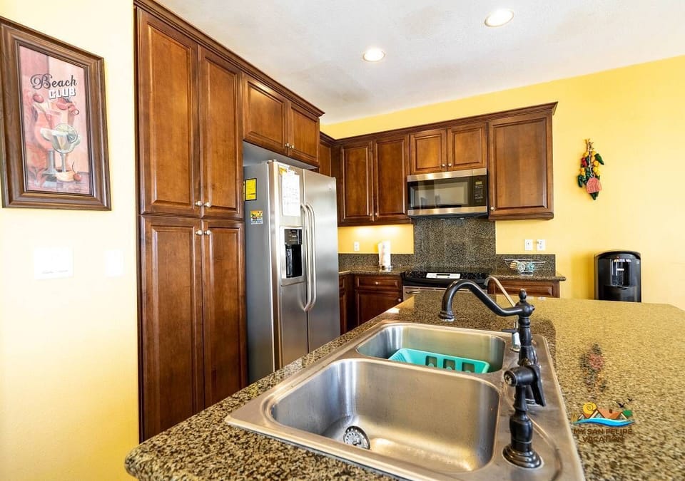 Condo 411 in El Dorado Ranch San Felipe Resort - kitchen counter