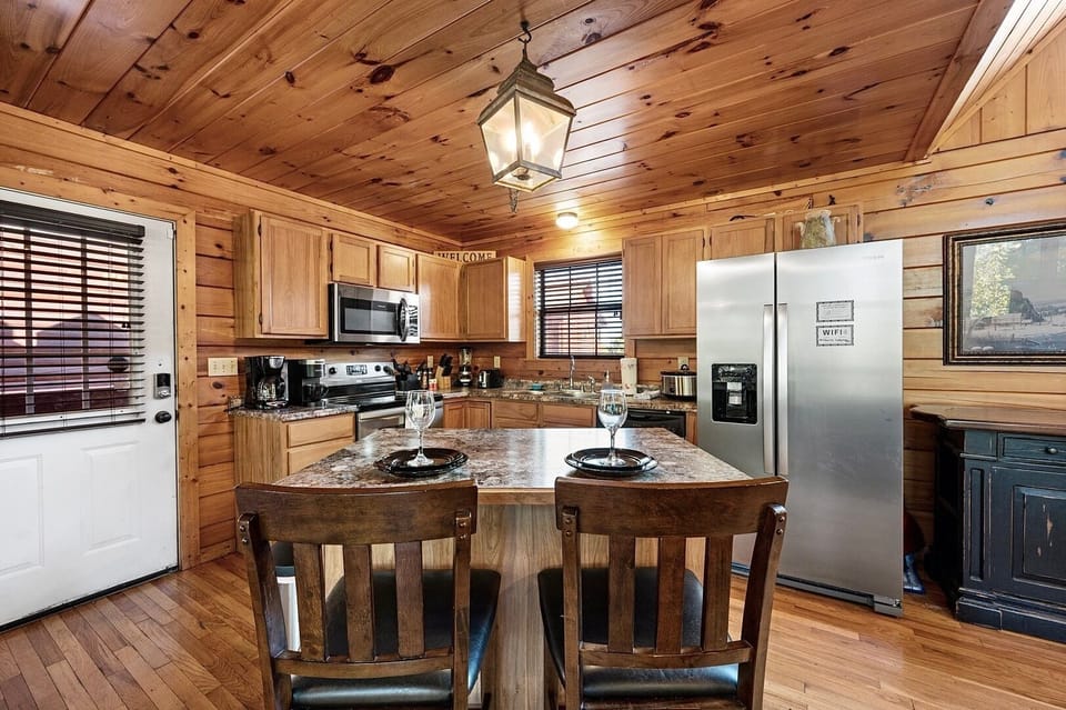 Kitchen Island, perfect for helping seat additional family members!