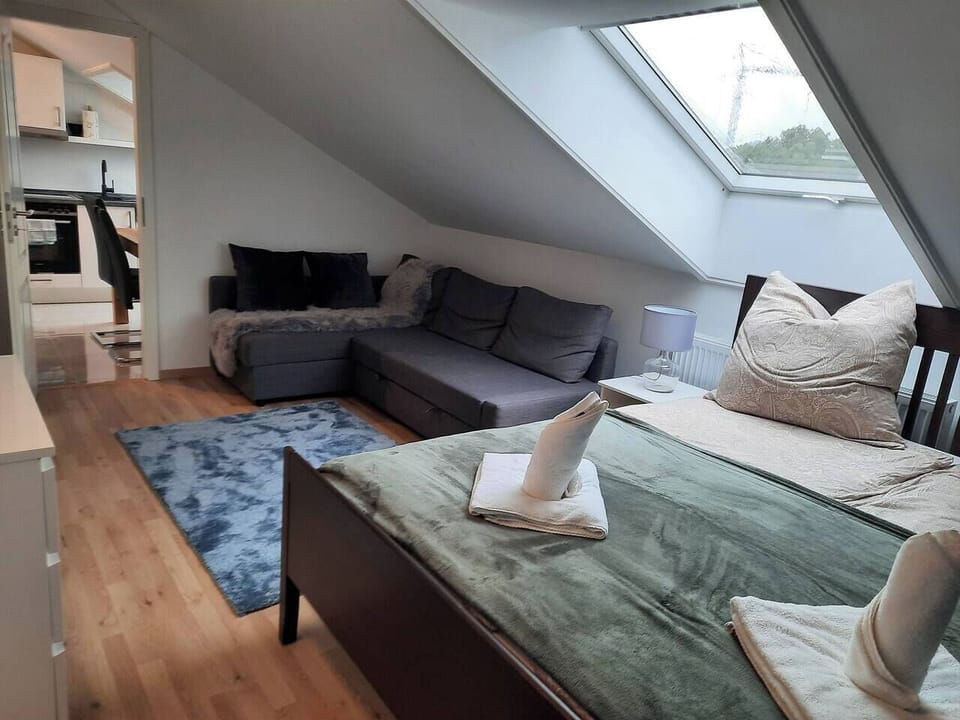 Das Sofa-Bett im 2. Schlafzimmer