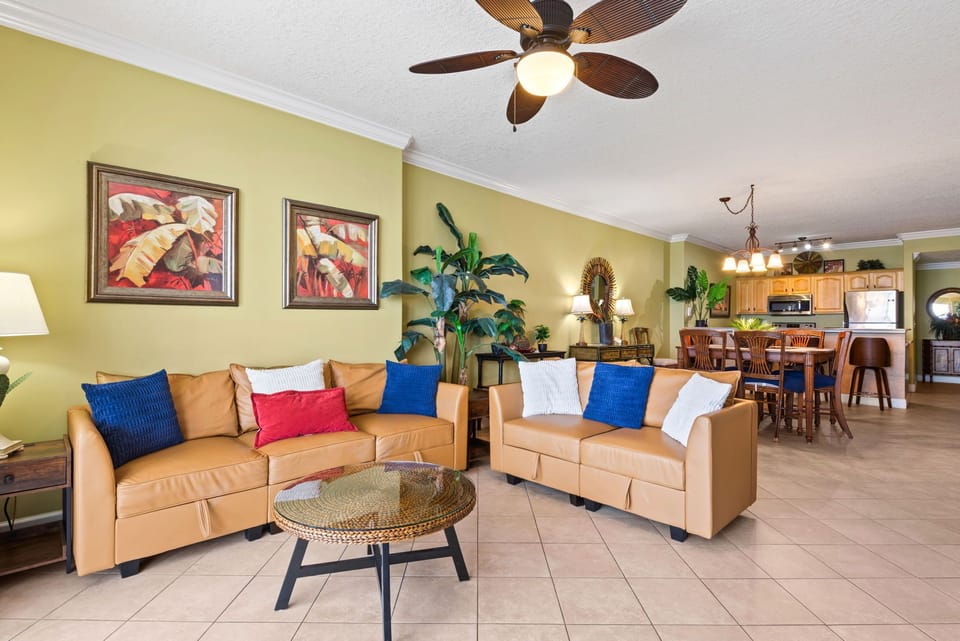 Ocean Reef 1709 Living Area