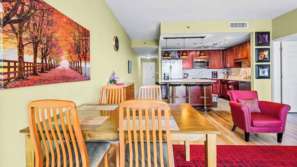 Laketown Wharf 1527