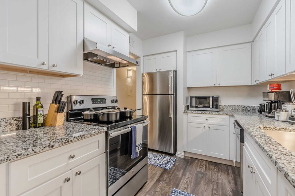 Large fully stocked kitchen