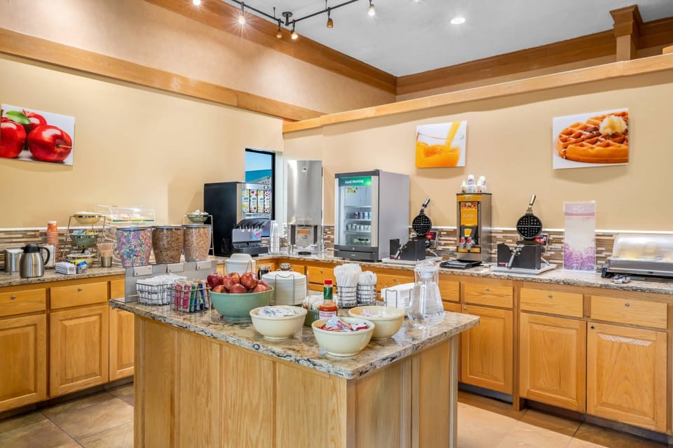 Free buffet breakfast