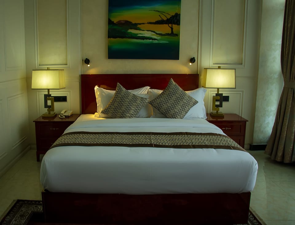 Standard Room | In-room safe, desk, laptop workspace, WiFi (free)