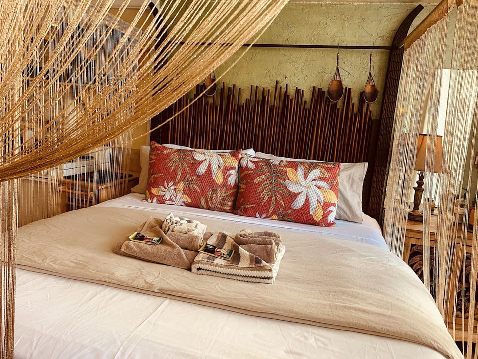 King Size 4 Post Bed
