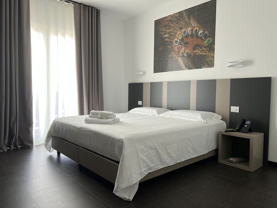 Double or Twin Room | Premium bedding, down comforters, minibar, in-room safe