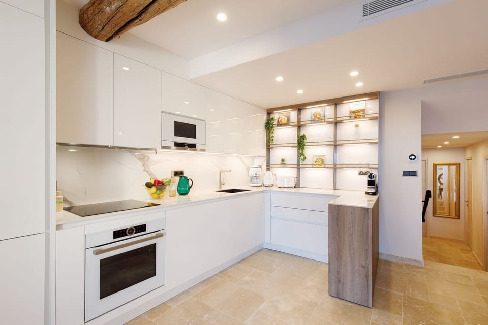 ~ The Kitchen - Maison Vistamar (Antibes, French riviera) ~ ABSOLUTY ANTIBES