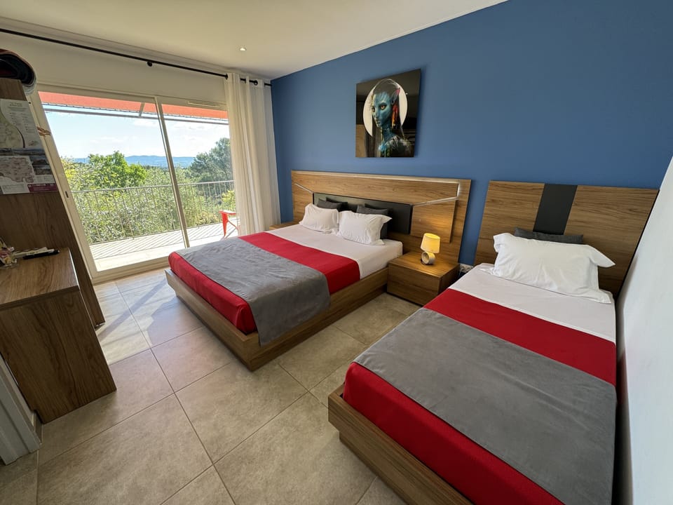 Chambre AVATAR | Cribs/infant beds, free WiFi, bed sheets
