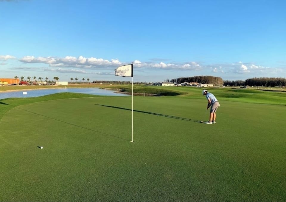 18 hole golf course beautiful 