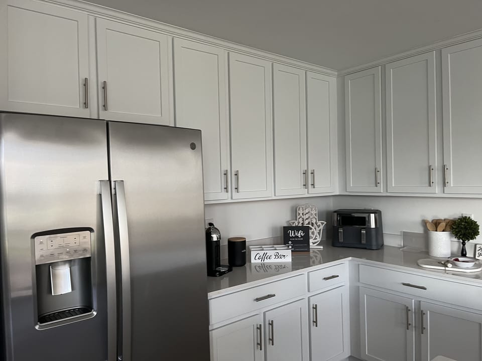 Kitchen  Nespresso machine big spacious kitchen all new
