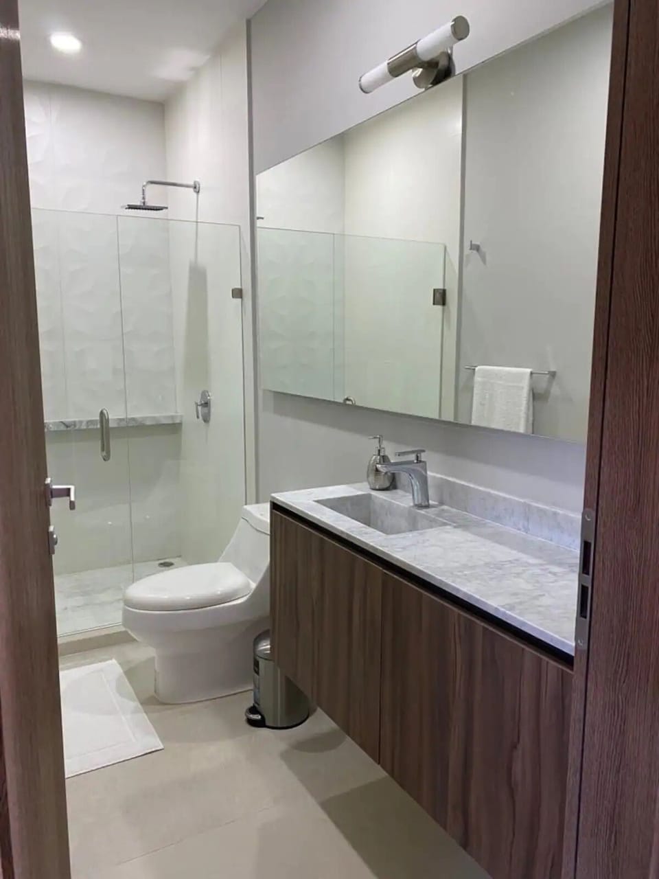 Comfort Condo | Bathroom
