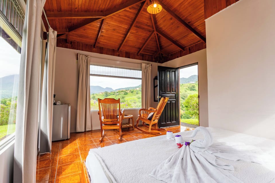 Basic Double Room | Minibar, individually decorated, blackout drapes, free WiFi