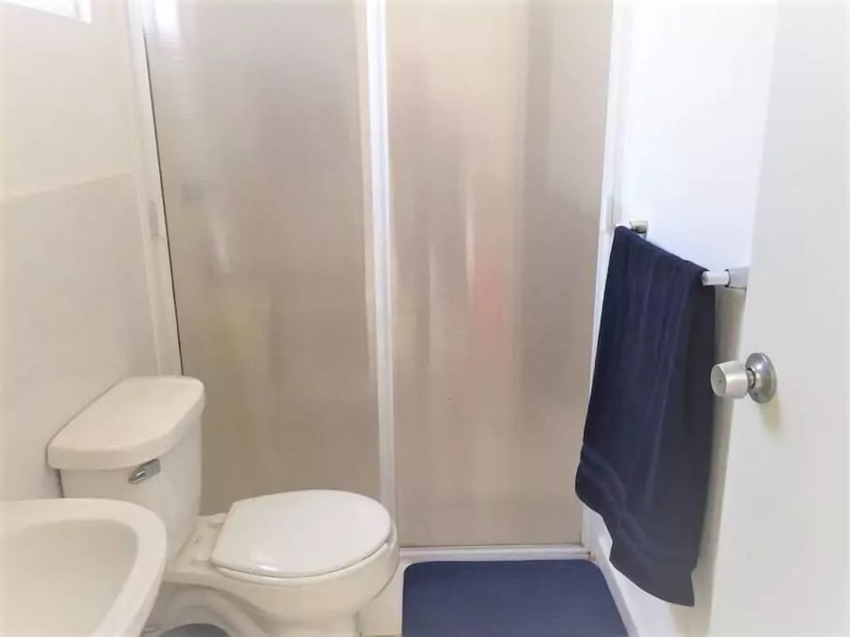 Classic Condo | Bathroom