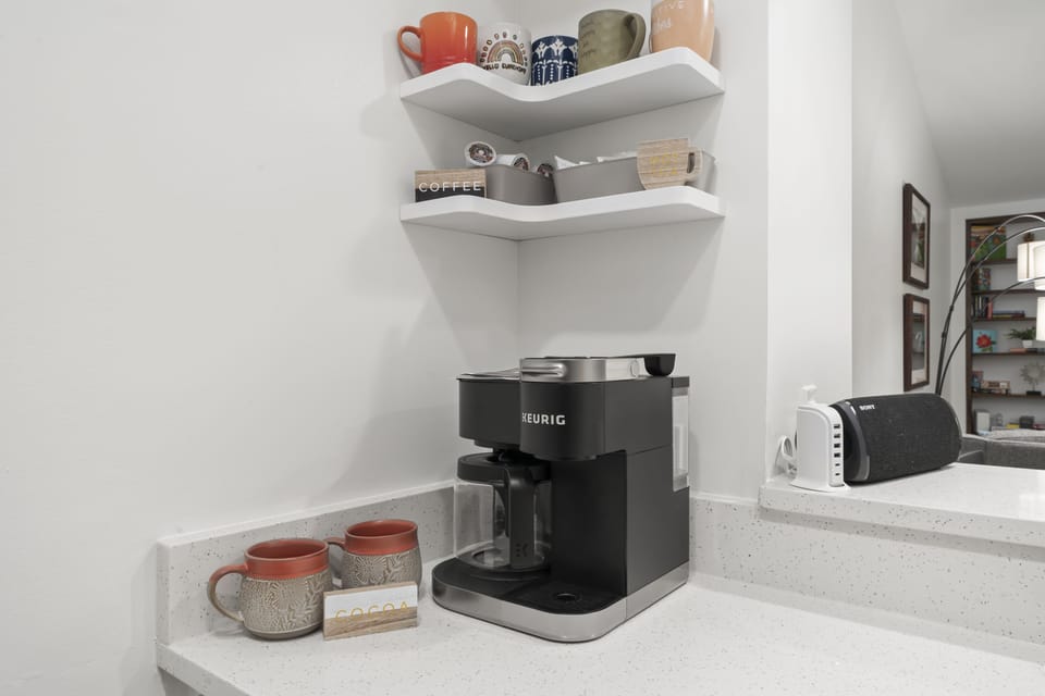 Coffee/tea station