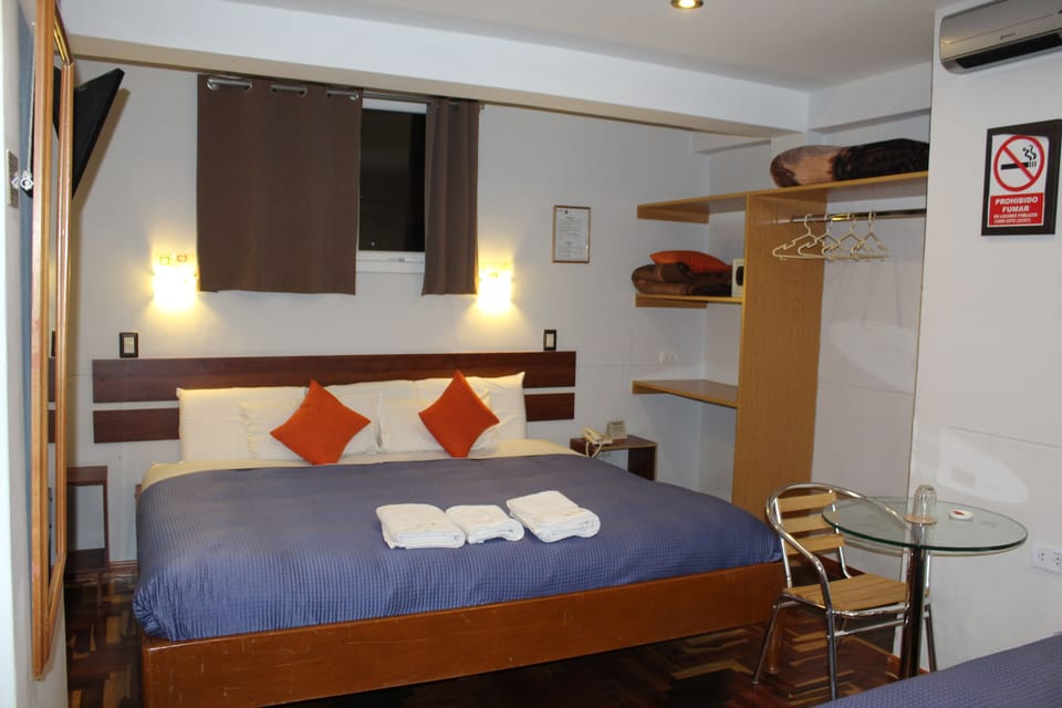 Comfort Room | In-room safe, desk, laptop workspace, soundproofing